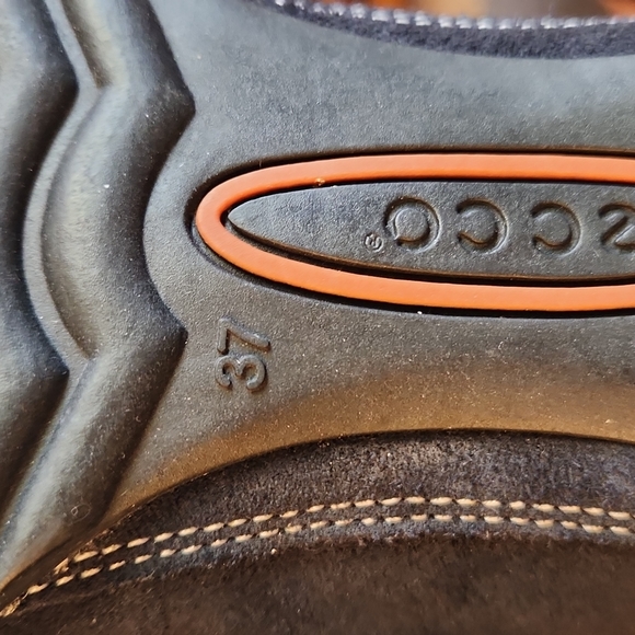 Ecco Suade Loafer - Picture 7 of 9